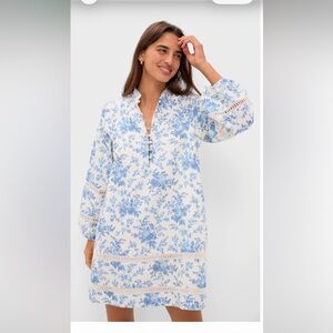 NWT Tuckernuck blue floral Maryse Caftan dress
